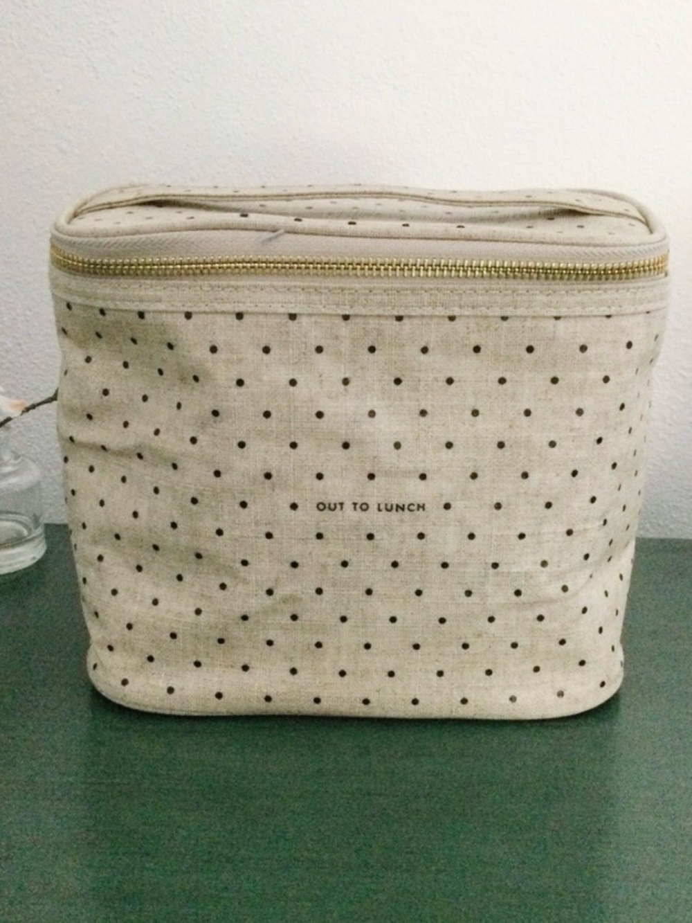 🎉HP🎉 Kate Spade Coated‑Linen “Out to Lunch” Polka Dot Insulated Lunch Bag – NWOT - Picture 2 of 12